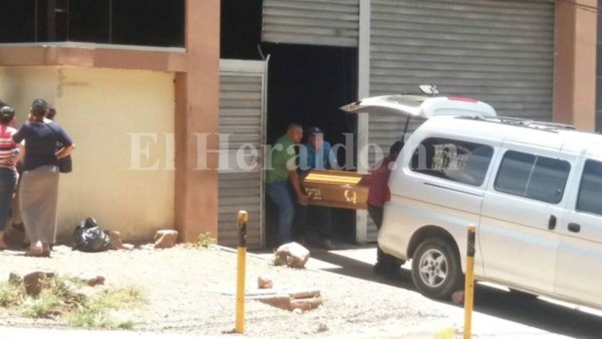 Jovencita muere en accidente de moto cuando se conducía con su novio en colonia Villa Nueva